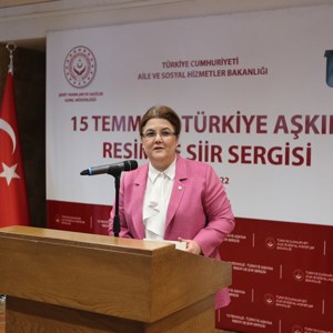 Bakanımız Derya Yanık "15 Temmuz Türkiye Aşkına Resim ve Şiir Sergisi"nin Açılışını Yaptı - fotoğraf 1
