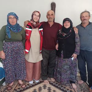 Bayram Arefesinde Şehitlerimizin Ailelerini Ziyaret Ettik - fotoğraf 11