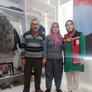 Bayram Arefesinde Şehitlerimizin Ailelerini Ziyaret Ettik - fotoğraf 20