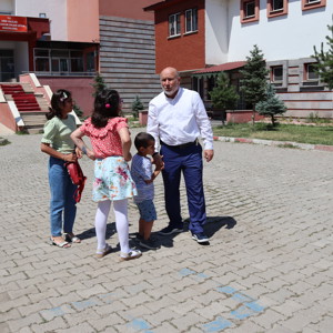 ÇOCUK EVLERİ SİTESİNE  BAYRAM ZİYARETİ - fotoğraf 6