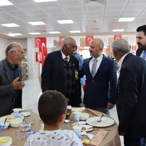 15 TEMMUZ ŞEHİT YAKINLARI VE GAZİLER YEMEĞİ - fotoğraf 6