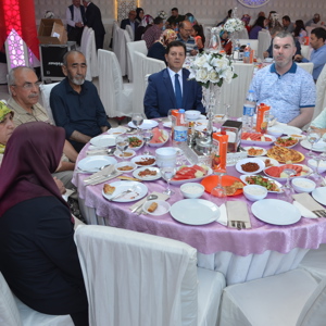 15 Temmuz Demokrasi Şehitlerimiz ve Gazilerimiz Anısına Yemek Düzenlendi - fotoğraf 27