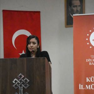 Kütahya İl Müftülüğü ile Aile ve Sosyal Hizmetler İl Müdürlüğümüz işbirliğiyle “Bir Yetime Aile Olmak “ Konulu Panel Düzenlendi - fotoğraf 2
