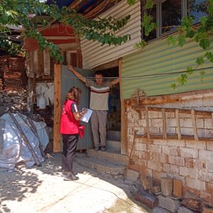 İlimiz Emet İlçesi Küreci Köyü'nde Gerçekleşen Orman Yangını Neticesinde Yangından Etkilenen Vatandaşlarımıza Psikososyal Destek Hizmeti Sunuldu - fotoğraf 3