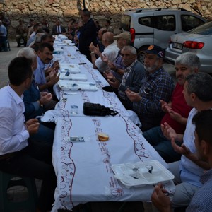 İl Müdürümüz Mahmut ÖZDEMİR Şehit Yakup AKDAĞ İçin Düzenlenen Mevlid Programına Katıldı - fotoğraf 1
