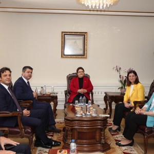 Bakanımız Derya Yanık, Edirne’de Yaşlı Bakım Ve Rehabilitasyon Merkezi, SODAM İle Sosyal Yaşam Merkezi Açılışlarını Gerçekleştirdi - fotoğraf 13