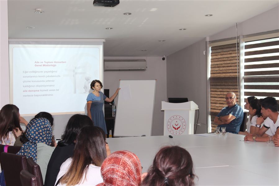 Bekar Personellerimize “Evlilik Öncesi Eğitim” Hakkında Bilgilendirme Yapıldı.