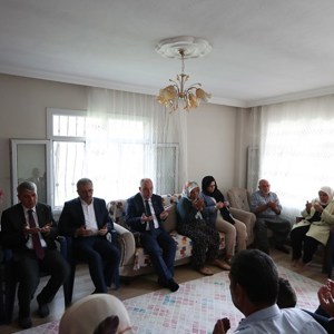 Bakanımız Derya Yanık, Andırın’da "Ailemizin Çınarları Festivali"ne Katıldı - fotoğraf 9
