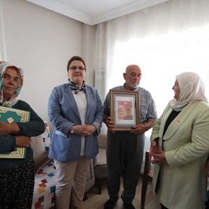 Bakanımız Derya Yanık, Andırın’da "Ailemizin Çınarları Festivali"ne Katıldı - fotoğraf 12