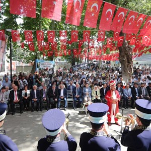 Bakanımız Derya Yanık, Andırın’da "Ailemizin Çınarları Festivali"ne Katıldı - fotoğraf 5