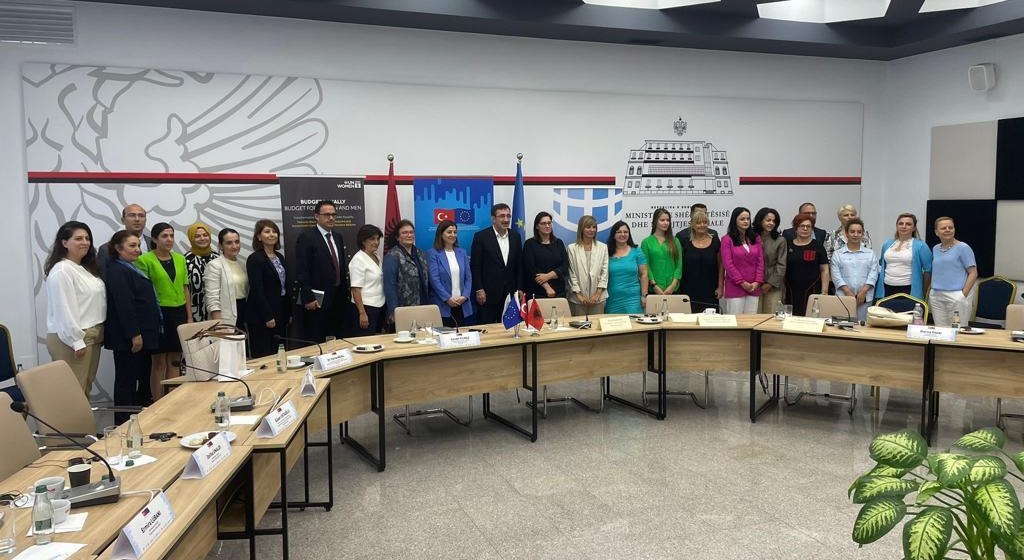 “Türkiye’de Kadın-Erkek Eşitliğine Duyarlı Planlama ve Bütçeleme Projesi” kapsamında Arnavutluk Cumhuriyetine çalışma ziyaret gerçekleştirildi.