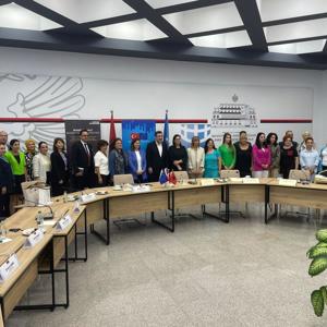 “Türkiye’de Kadın-Erkek Eşitliğine Duyarlı Planlama ve Bütçeleme Projesi” kapsamında Arnavutluk Cumhuriyetine çalışma ziyaret gerçekleştirildi. - fotoğraf 1