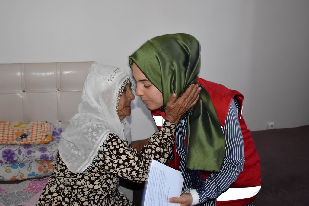 Bakanımız Derya Yanık: “Ağustos ayı içerisinde ihtiyaç sahibi vatandaşlarımıza 6 milyar 907 milyon TL nakdi yardımda bulunduk”