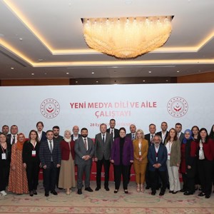 Bakanımız Derya Yanık Yeni Medya Dili ve Aile Çalıştayı'na Katıldı - fotoğraf 4
