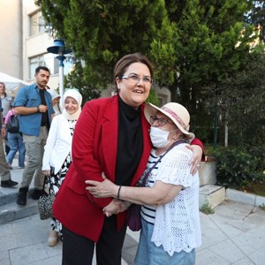 Bakanımız Derya Yanık Huzurevi Sakinleriyle Birlikte Konser İzledi - fotoğraf 5