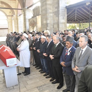 Kıbrıs Gazimiz Nadi ÇINAR’ı Ebediyete Uğurladık - fotoğraf 1