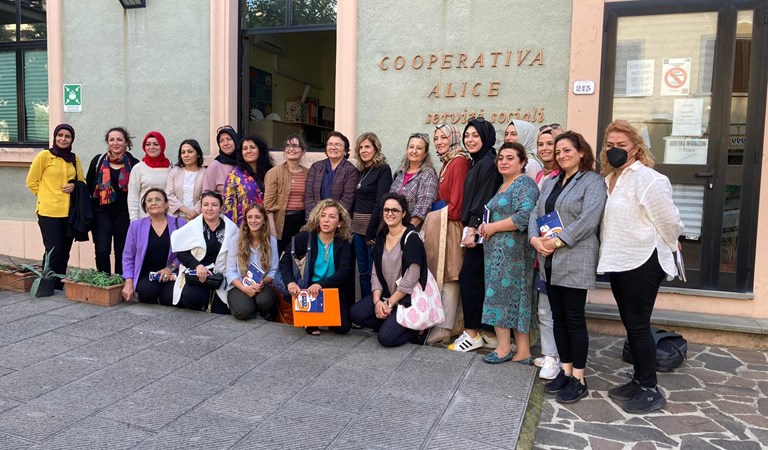 “Kadınların Kooperatifler Yoluyla Güçlendirilmesi Projesi birinci çalışma ziyareti 10-14 Ekim 2022 tarihlerinde İtalya’nın Roma ve Floransa şehirlerinde gerçekleştirildi”