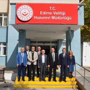 Cumhurbaşkanlığı Sosyal Politikalar Kurulu  Edirne Merkez Huzurevini Ziyaret Etti - fotoğraf 1