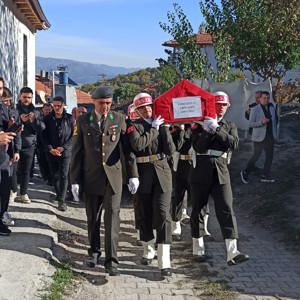 İl Müdürümüz İbrahim BAŞ, hastalığı sonucu vefat eden Gazimiz Turan ÖZÇELİK’in cenaze törenine katılım sağladı. - fotoğraf 2