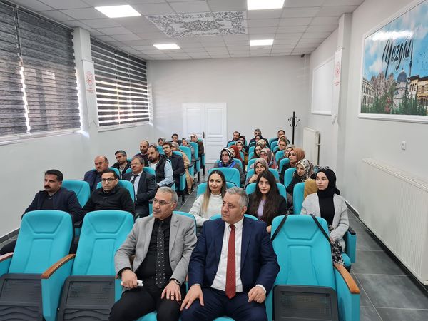 Çocuk Bakım Kuruluşlarında görevli bakım personeline eğitimin düzenlendi.