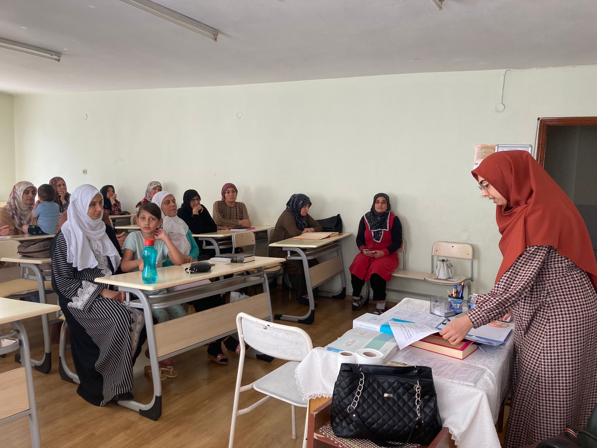 İskenderun İlçe Müftülüğü personeline “Aile Yaşam Becerileri(Yaşam Boyu Değişen Rollere Uyum)” konulu seminer verildi.