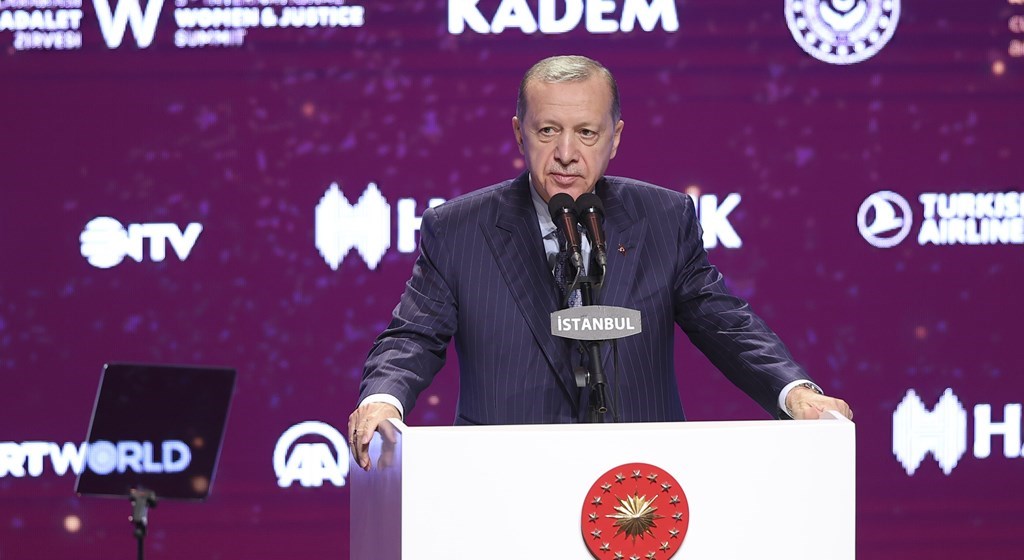 Cumhurbaşkanı Erdoğan ve Bakanımız Derya Yanık, 5. Uluslararası Kadın ve Adalet Zirvesi'ne Katıldı