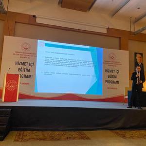 Antalya’da Evlat Edinme Hizmetinde Görevli Personele Yönelik Hizmet İçi Eğitim Programı Düzenlendi - fotoğraf 6