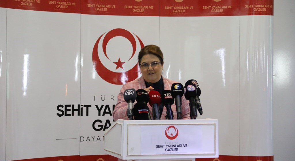 Bakanımız Derya Yanık Elazığ'da Gaziler ve Şehit Aileleri ile Bir Araya Geldi