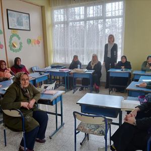 Keşan İlçemizde Aile Eğitim Programı Kapsamında  Eğitimler Devam Ediyor - fotoğraf 5