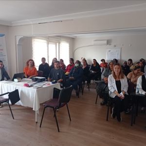 Keşan İlçemizde Aile Eğitim Programı Kapsamında  Eğitimler Devam Ediyor - fotoğraf 4