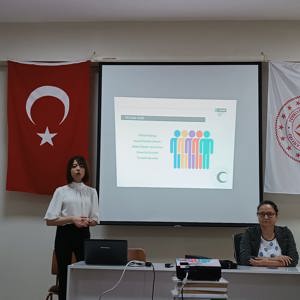 25 Kasım Kadına Yönelik Şiddette Karşı Uluslararası Mücadele Günü Kapsamında Farkındalık Eğitimleri Devam Ediyor - fotoğraf 3