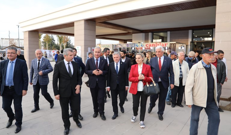 Başkent’te Kastamonu Günleri’nin resmi açılışı Atatürk Kültür Merkezi’nde gerçekleşti.