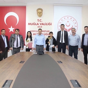 ŞAMPİYONLARIMIZDAN İL MÜDÜRÜMÜZE ZİYARET - fotoğraf 1