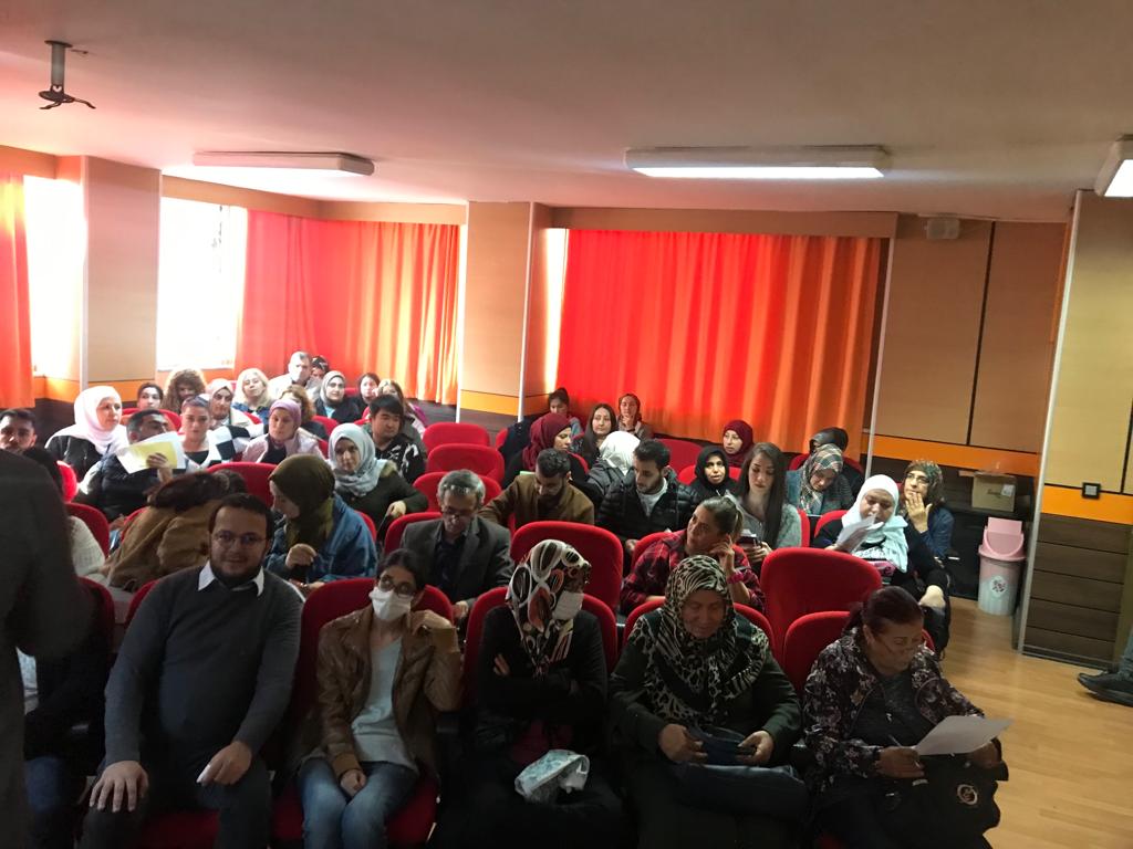 Yenişehir SHM tarafından Yenişehir Halk Eğitim merkezi kursiyerlerine yönelik "Koruyucu Aile, Aile içi İletişim ,Bağımlılık ve Teknoloji Bağımlılığı" eğitimleri düzenlenmiştir.