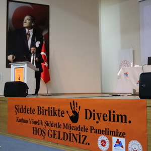 KADINA YÖNELİK ŞİDDETLE MÜCADELE KONULU PANEL - fotoğraf 1
