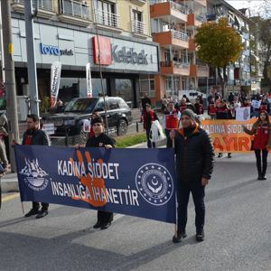 “Kadına Şiddete Hayır!” Diyerek Kortejde Yerimizi Aldık - fotoğraf 2