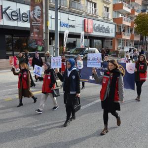 “Kadına Şiddete Hayır!” Diyerek Kortejde Yerimizi Aldık - fotoğraf 8
