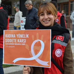 “Kadına Şiddete Hayır!” Diyerek Kortejde Yerimizi Aldık - fotoğraf 15