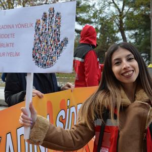 “Kadına Şiddete Hayır!” Diyerek Kortejde Yerimizi Aldık - fotoğraf 18