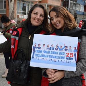 “Kadına Şiddete Hayır!” Diyerek Kortejde Yerimizi Aldık - fotoğraf 20