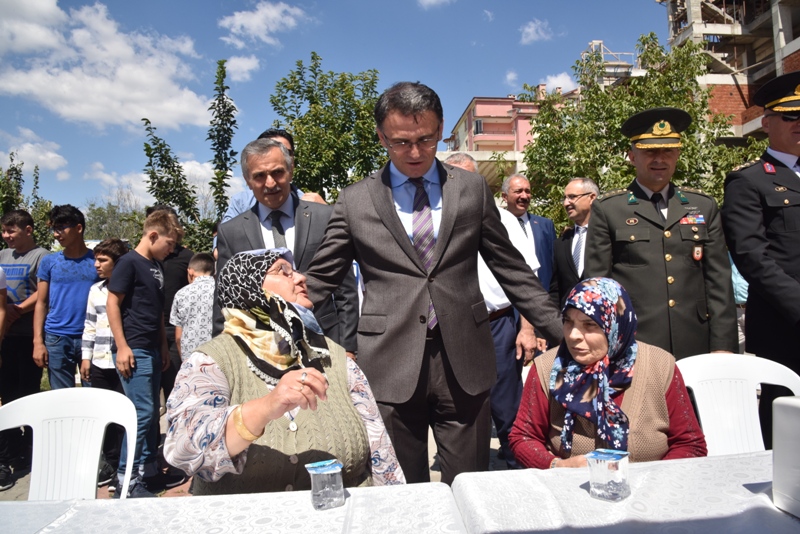 İlimiz Protokolü Kurban Bayramında Huzurevi Sakinlerini Yalnız Bırakmadı