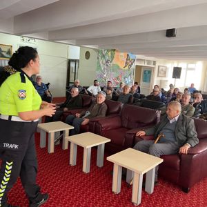 Huzurevinde Yaşlılarımıza Yönelik Eğitimler Verilmeye Devam Ediliyor - fotoğraf 2