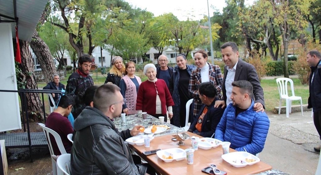 İl Müdürümüz Osman TOPRAKÇI Engelliler Derneği ve Zihinsel Engelliler Derneğini ziyaret etti.