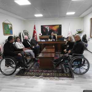 İl Müdürümüze Engelli Sivil Toplum Kuruluşları tarafından ziyaret - fotoğraf 4