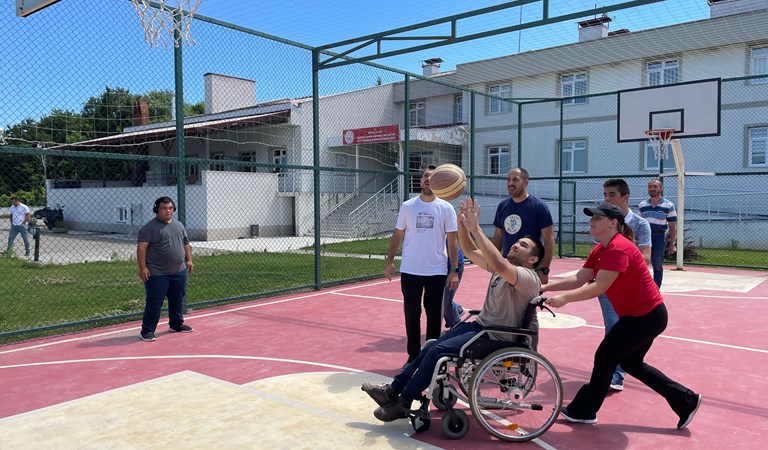 Engellilerin Toplum Hayatına Katılımı Farklı Hizmet Modelleriyle Güçleniyor
