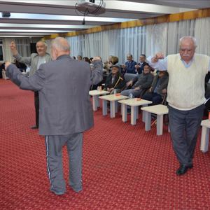 Emekli Astsubaylar; Aileleri ile Birlikte,  Huzurevinde Hizmet Almakta olan Yaşlılarımızı Ziyaret Etti. - fotoğraf 4
