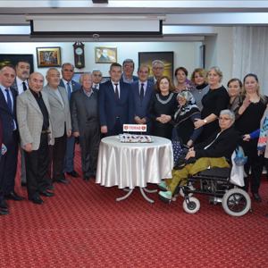 Emekli Astsubaylar; Aileleri ile Birlikte,  Huzurevinde Hizmet Almakta olan Yaşlılarımızı Ziyaret Etti. - fotoğraf 7
