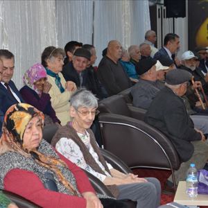 Emekli Astsubaylar; Aileleri ile Birlikte,  Huzurevinde Hizmet Almakta olan Yaşlılarımızı Ziyaret Etti. - fotoğraf 9