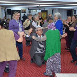 Emekli Astsubaylar; Aileleri ile Birlikte,  Huzurevinde Hizmet Almakta olan Yaşlılarımızı Ziyaret Etti. - fotoğraf 27