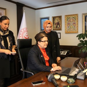 Bakanımız Derya Yanık AA'nın "Yılın Fotoğrafları" Oylamasına Katıldı - fotoğraf 2